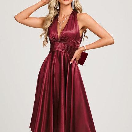 Robe Satinée Bordeaux Élégante
